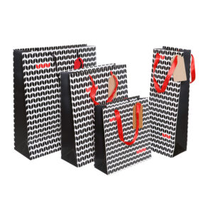 BLACK RED – GIFT BAG