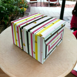 PINK HEART - 2 KG CAKE BOX WITH WINDOW